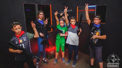 "Lazerfrag", премиум-лазертаг для детей и взрослых в Санкт-Петербурге
