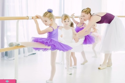 Lil Ballerine, "Лил Баллерин", школа балета для детей от 2 лет и взрослых на Карла Маркса, Красноярск 