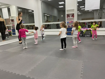 Вазария (Спортивный клуб, секция )