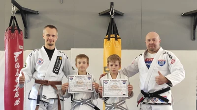 Спортивный клуб единоборств "Уральские воины" ММА | Джиу-Джитсу | Тайский бокс в Екатеринбурге