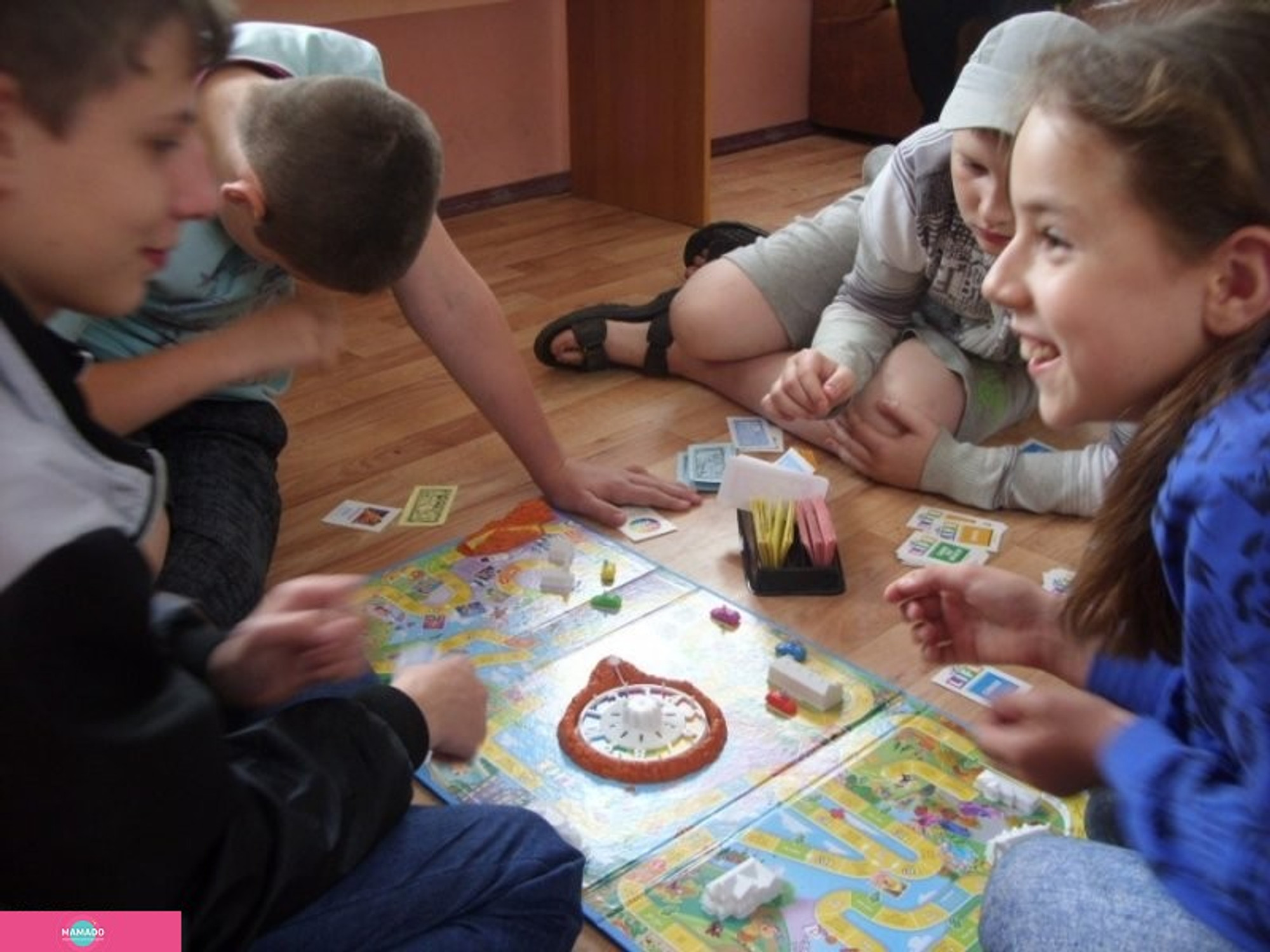"English Planet" (Инглиш Плэнет), школа изучения английского языка для детей от 3 лет в Первореченском районе, Владивосток 