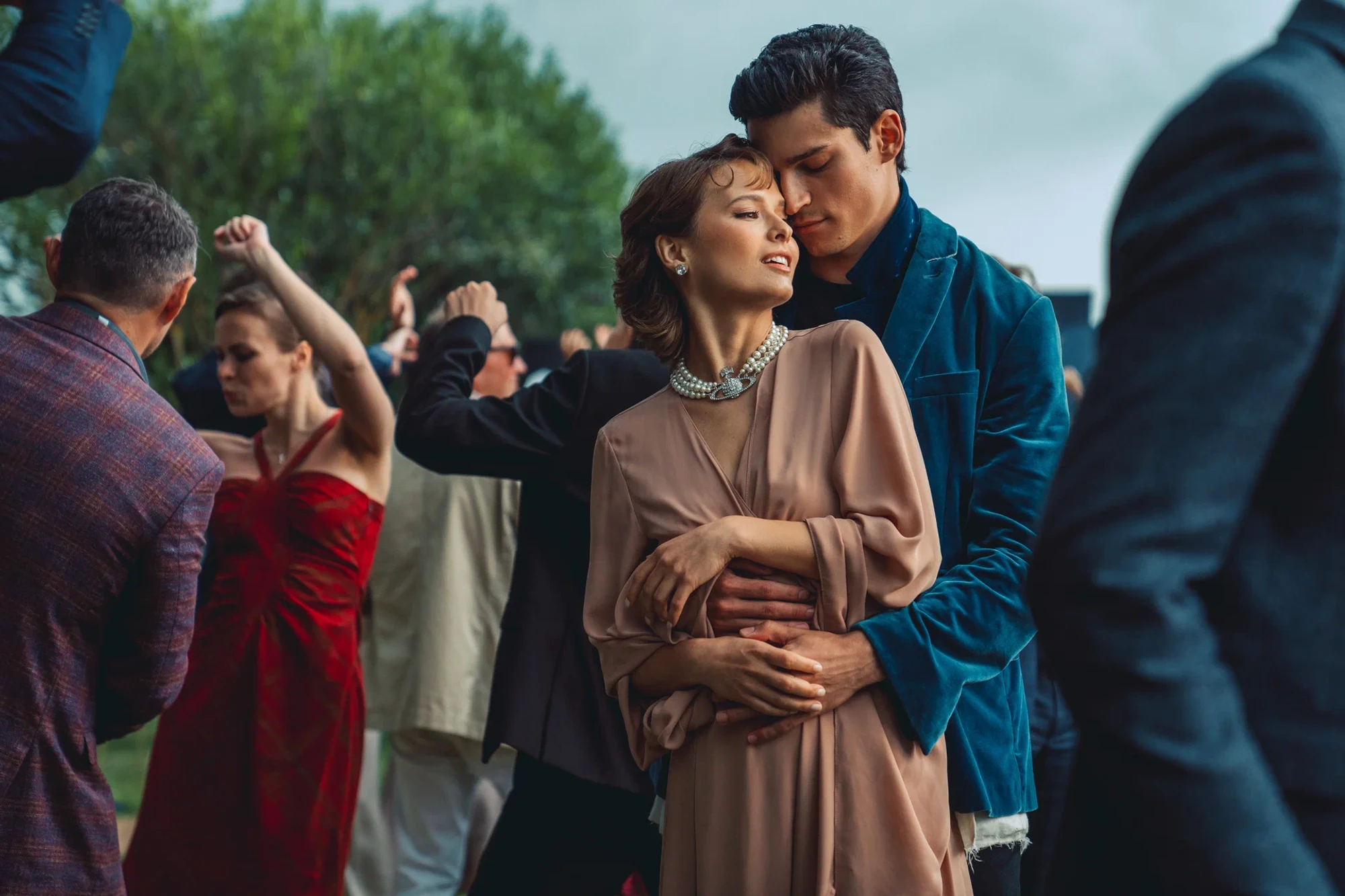Кадр из сериала «Жить жизнь», Кинопоиск