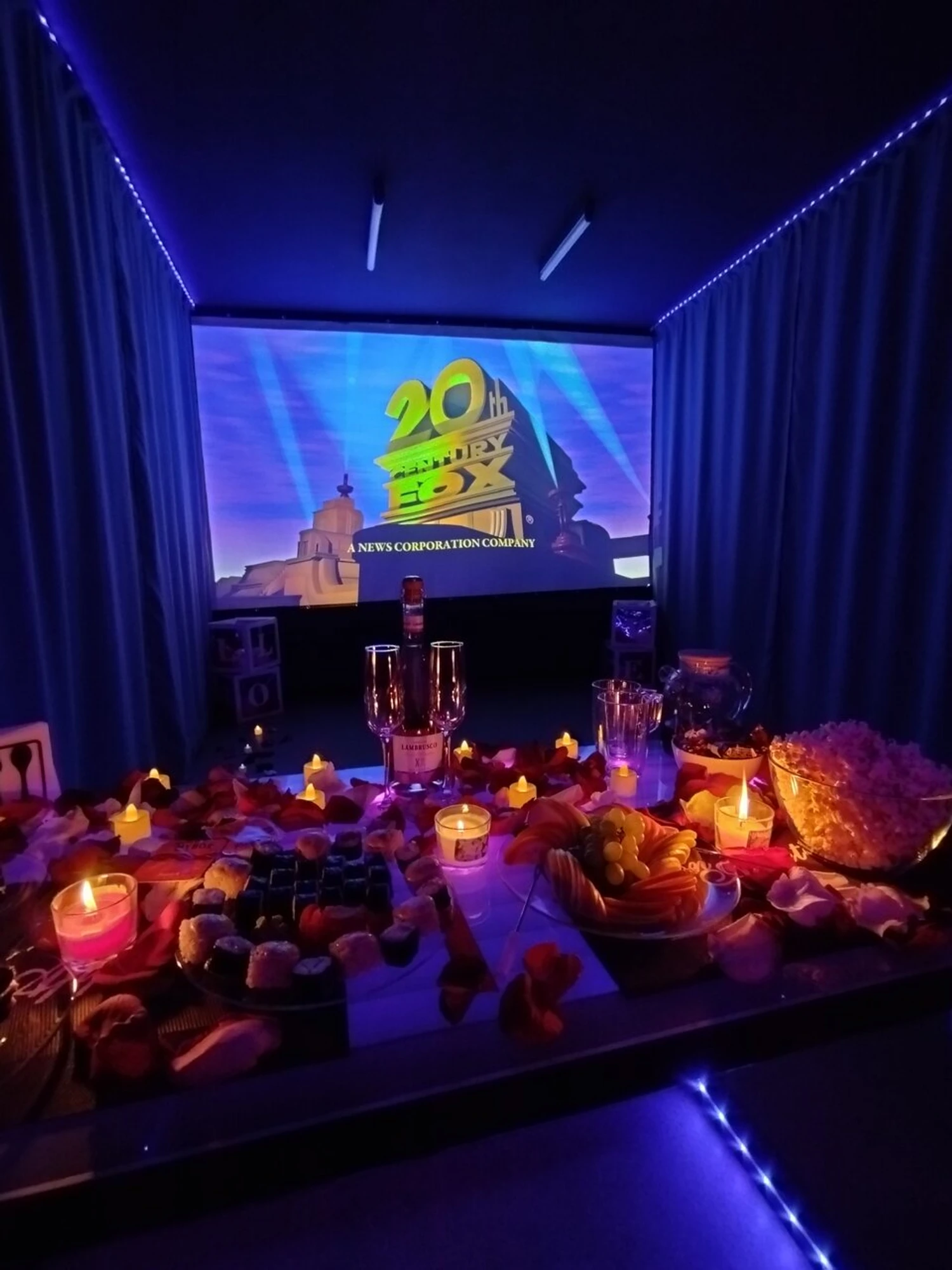 Grand Kinoroom (Кинотеатр )