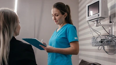 "Lahta Clinic", многопрофильный медицинский центр на Савушкина