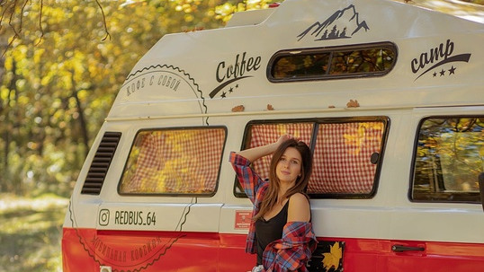 COFFEE RED BUS