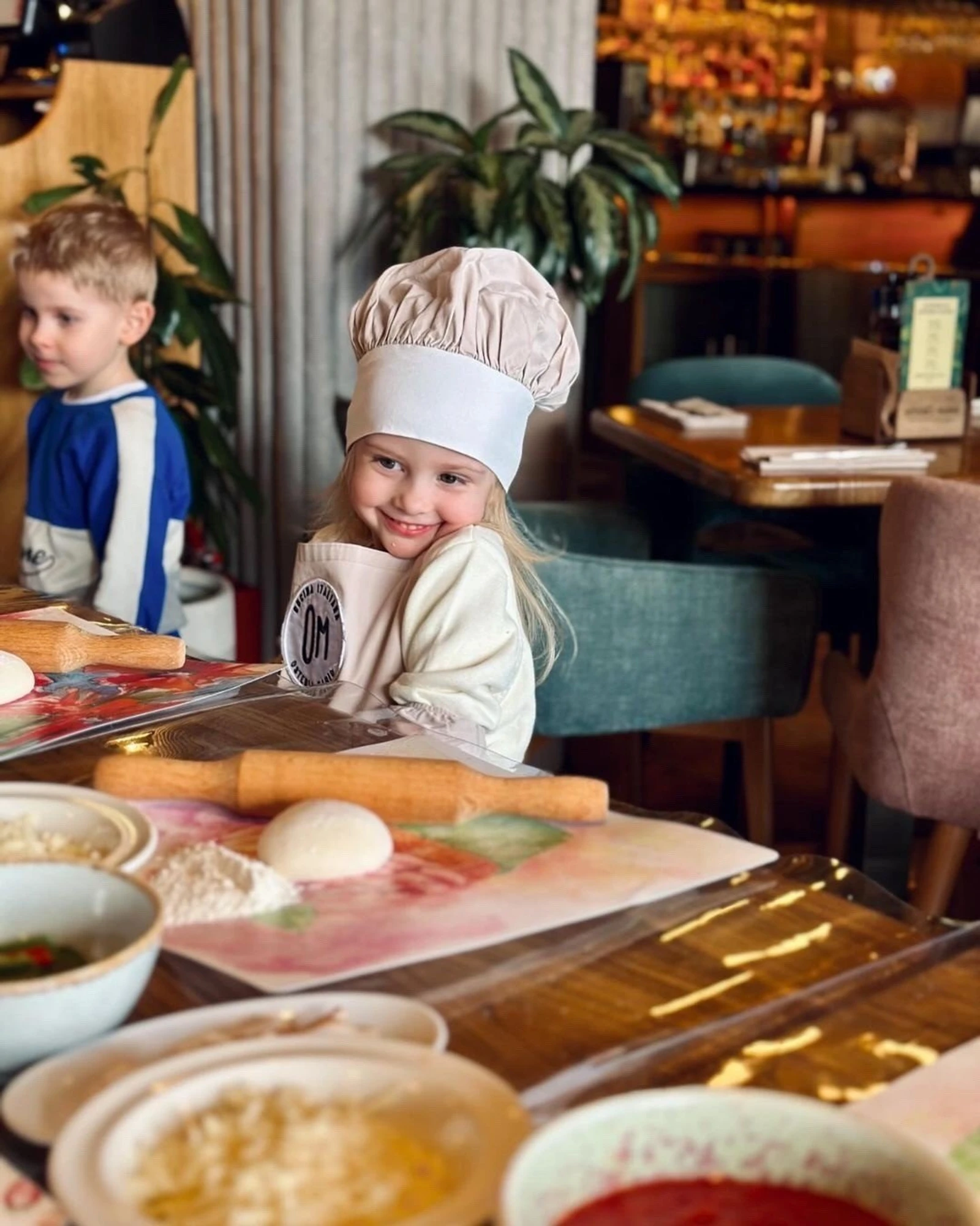 Мастер-класс "торт Наполеон" для детей в ресторане "Osteria Mario"