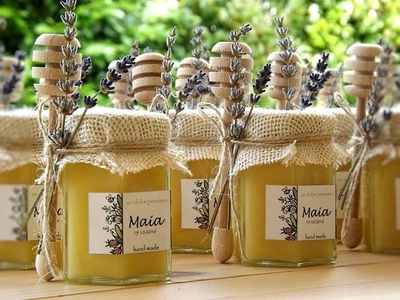 Большой выбор чаев и меда