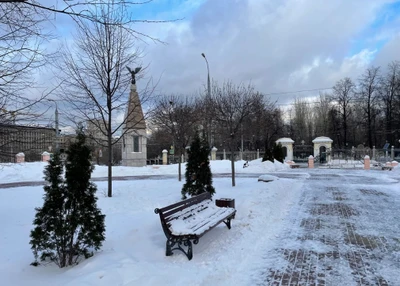 "Лефортовский парк", исторический и природный памятник у Екатерининского дворца