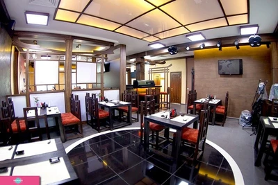 "Японский городовой", ресторан с детской комнатой при отеле Story на Маковского, Владивосток 