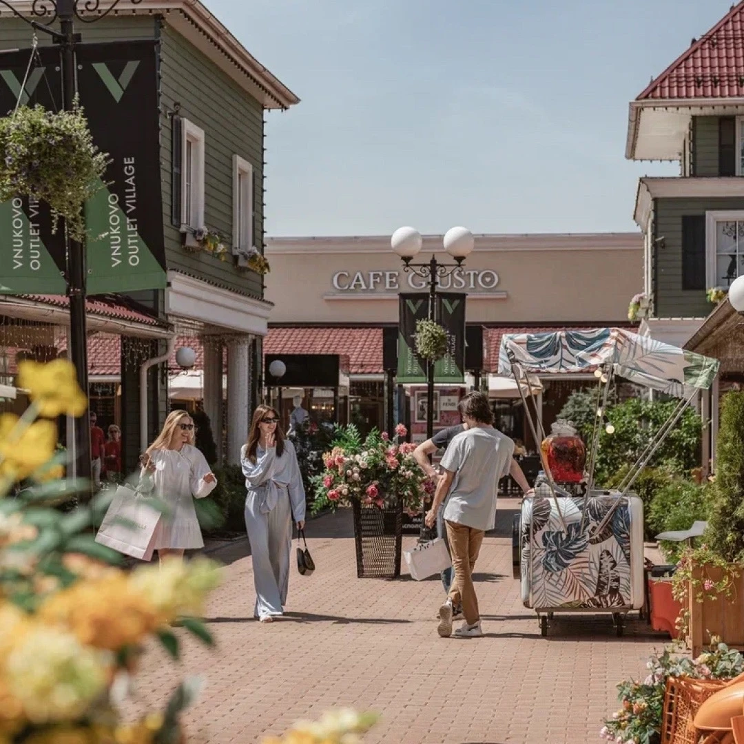 Novaya Riga Outlet Village, аутлет центр магазинов брендовой одежды и обуви
