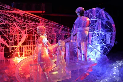 Фестиваль ледовых скульптур "КроншЛёд" в Петропавловской крепости