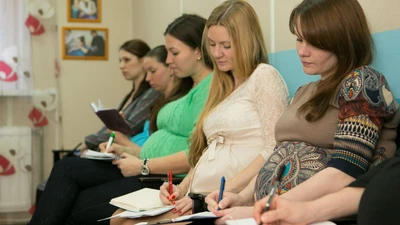 "Родник", сеть клубов для беременных и молодых родителей