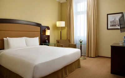 "Скидка за раннее бронирование" в "Hilton Moscow Leningradskaya"