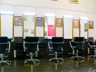 Цирюльникъ (Салон красоты )