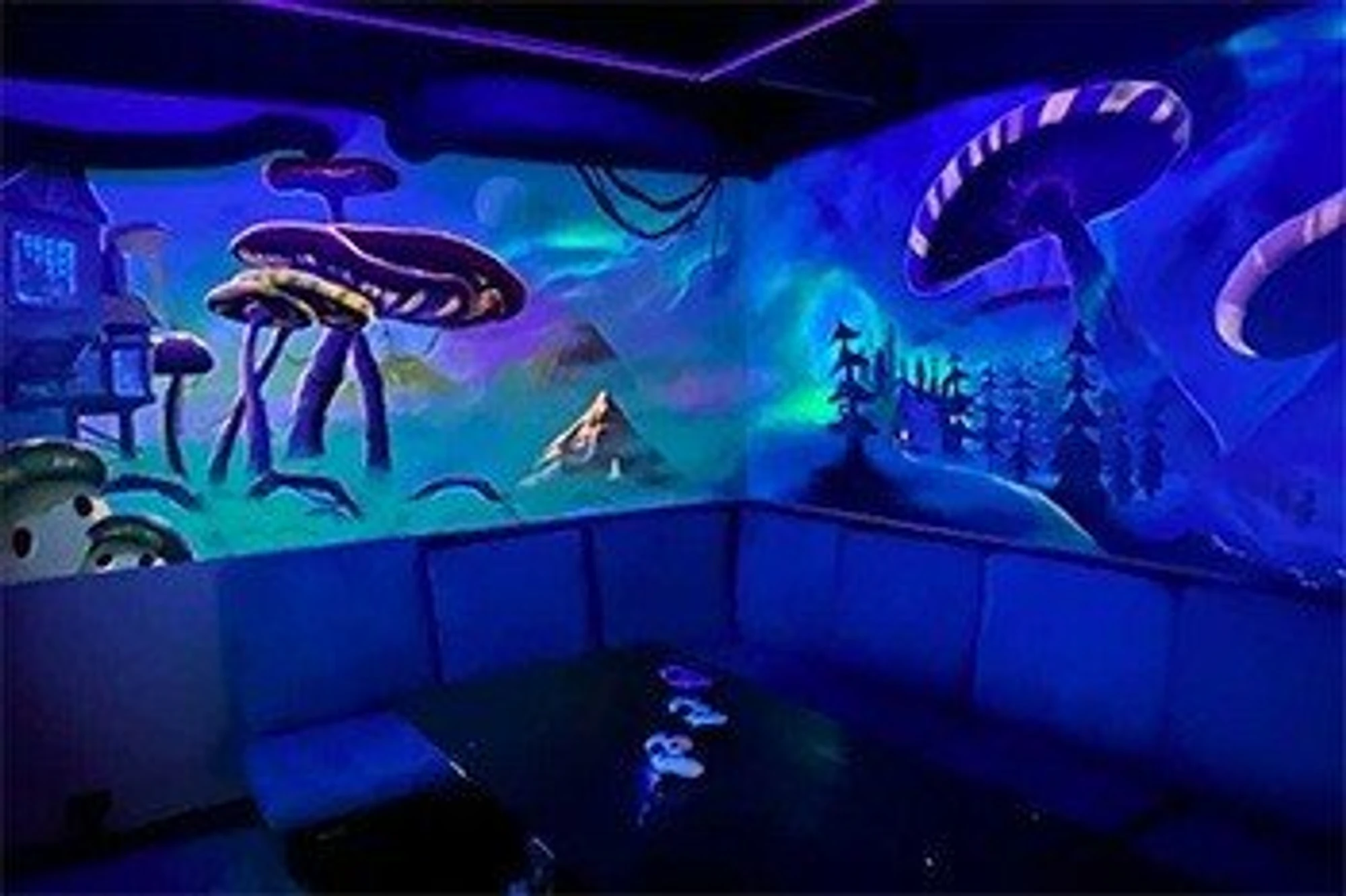 "Эра VR", клуб виртуальной реальности с антикафе и коворкингом на Молодежной