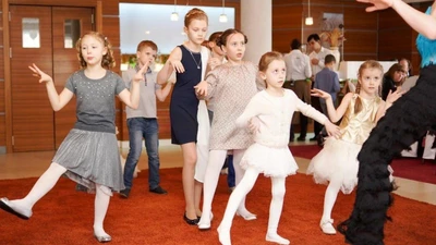 Детский танцевальный мастер-класс от агентства "Радуга"
