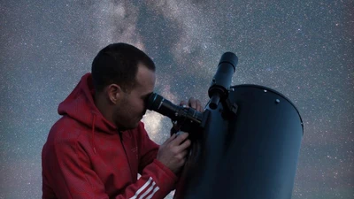 Школа астрономии "kantrSkrip" в центре Екатеринбурга