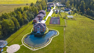 "Коновалово" (эко-отель)