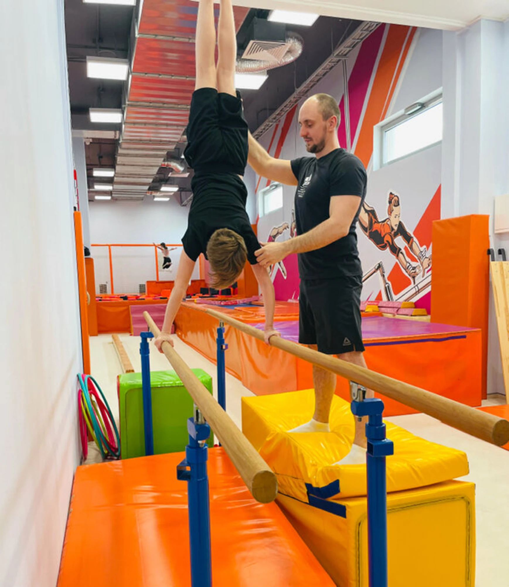 Тренер по гимнастике и ОФП Аксенов Кирилл (Спортивный клуб, секция )