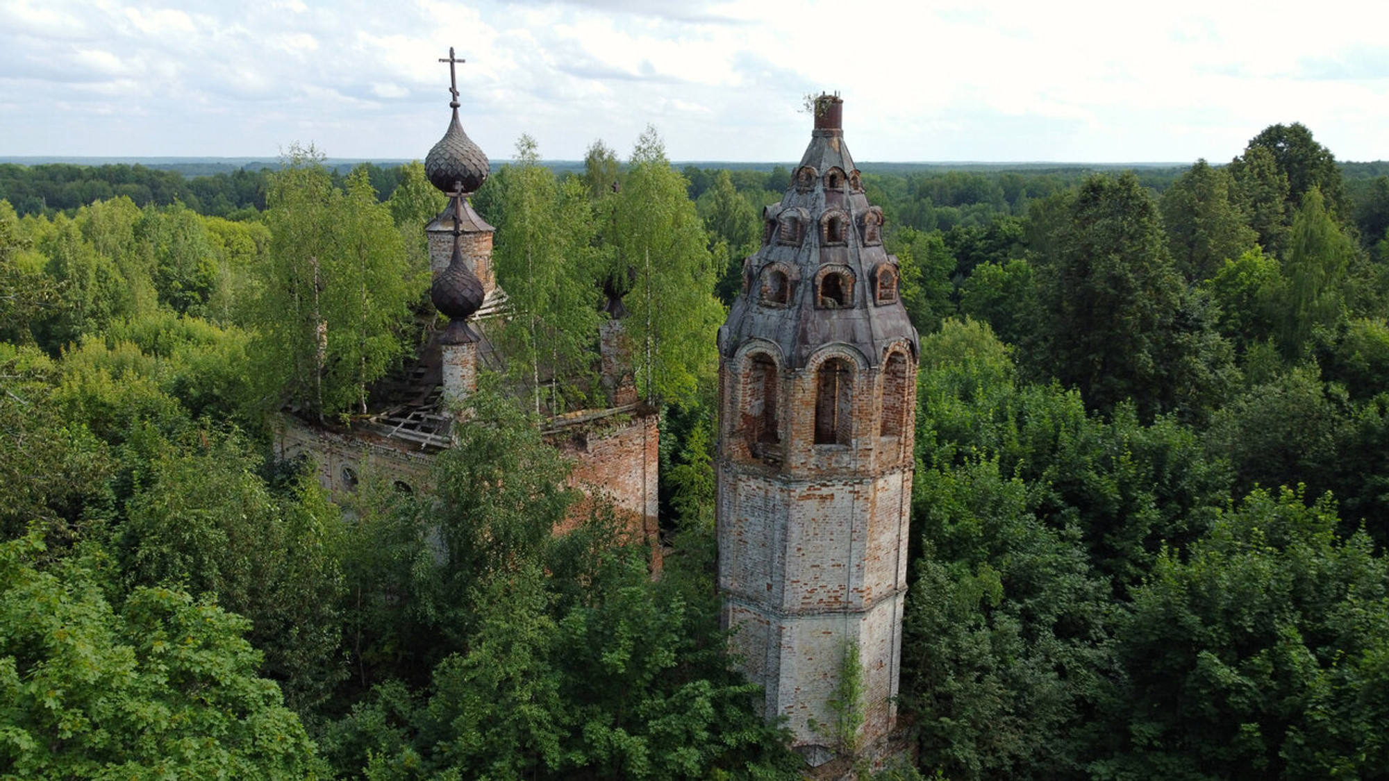 Церковь Воскресения Христова в Глазуново (Православный храм)