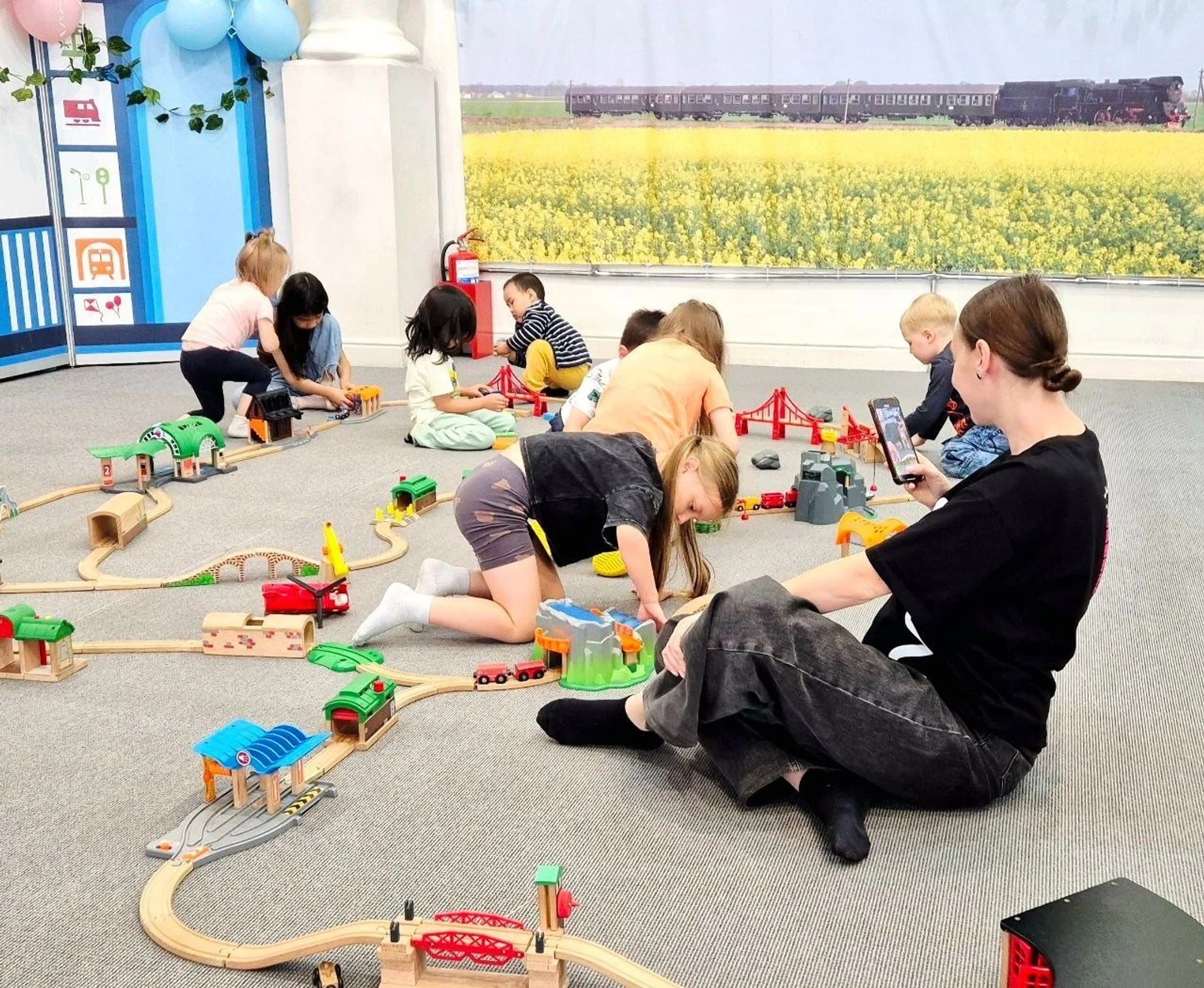 Паровозик Рижик в семейном клубе "Игровая галерея"