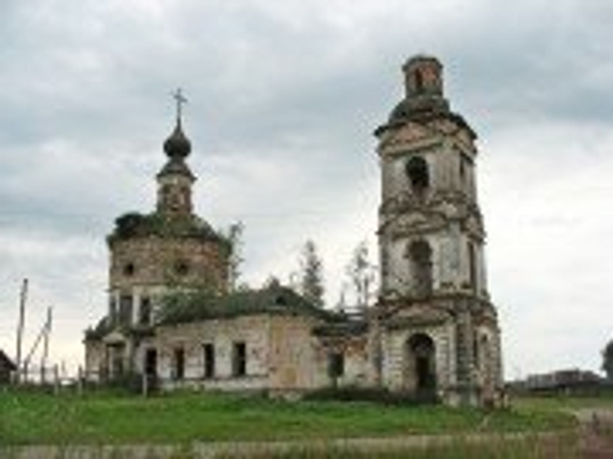 Церковь Воскресения Христова в Лужке (Православный храм)