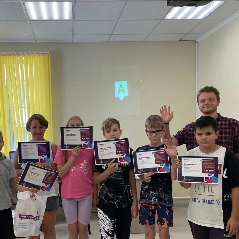 "Алгоритмика", школа программирования для детей на ул. Черных, г. Нижний Тагил