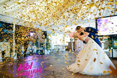 Мы танцуем (Школа танцев)