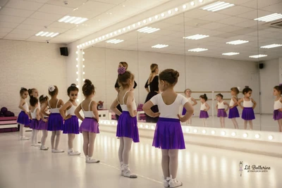 Lil Ballerine (Школа танцев )