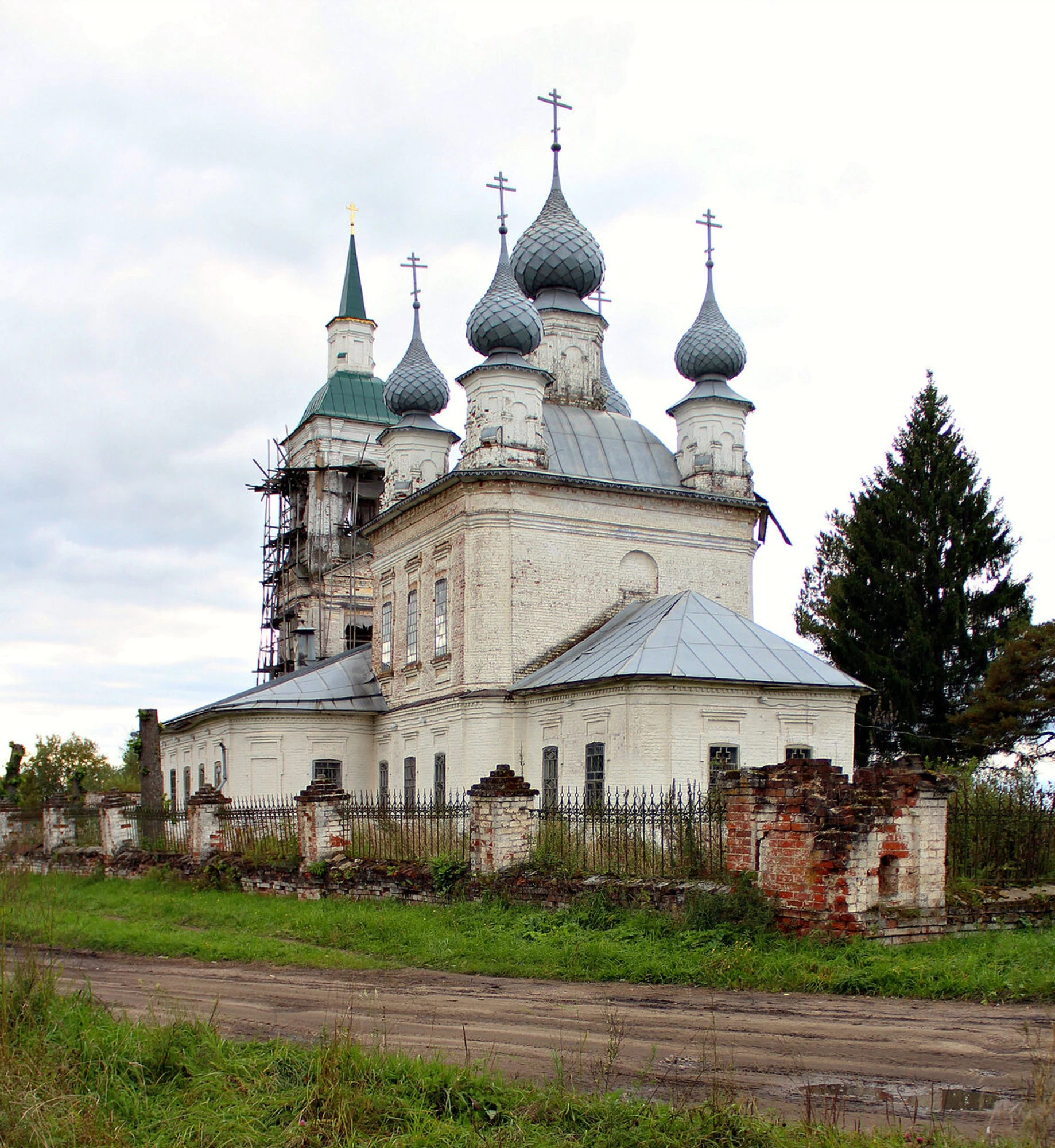 Церковь Троицы Живоначальной (Православный храм)