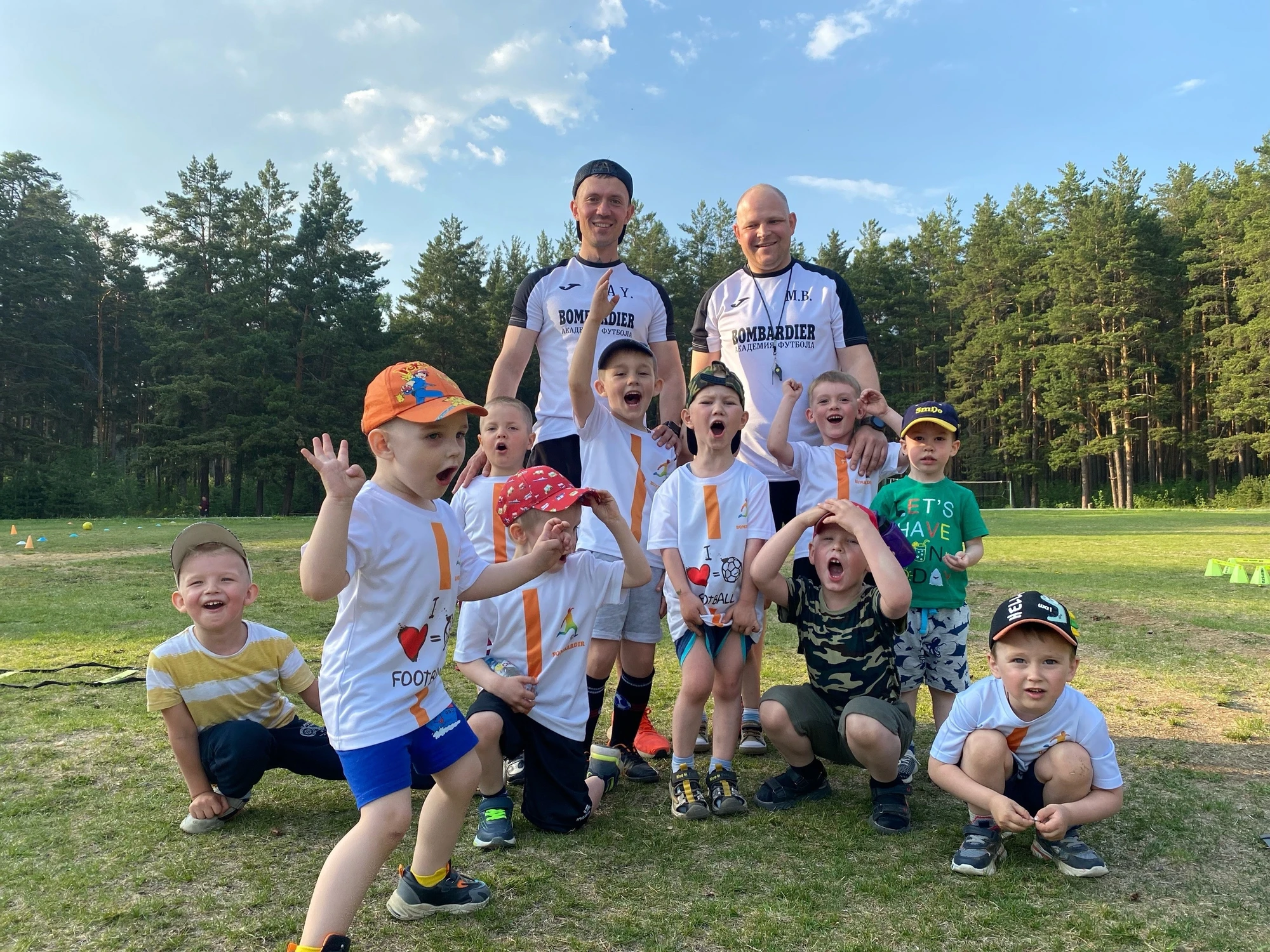 Футбольная Академия БОМБАРДИР для детей от 3 лет