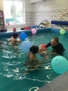 Аквабэбики (Бассейн)