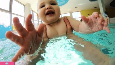 "Море детей", клуб раннего плавания Birthlight в Ясенево, Москва 