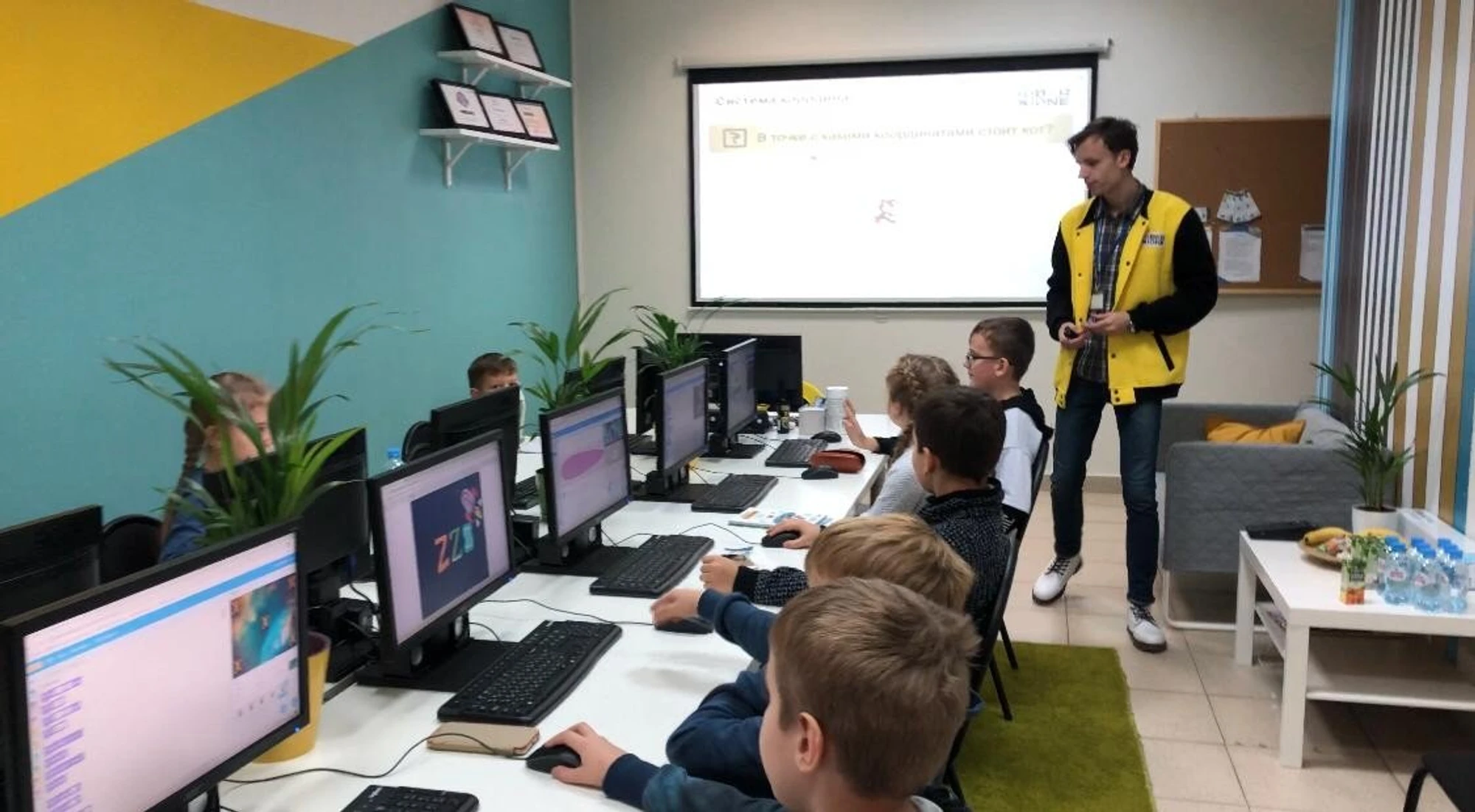 KIBERone, международная школа программирования для детей 6-14 лет