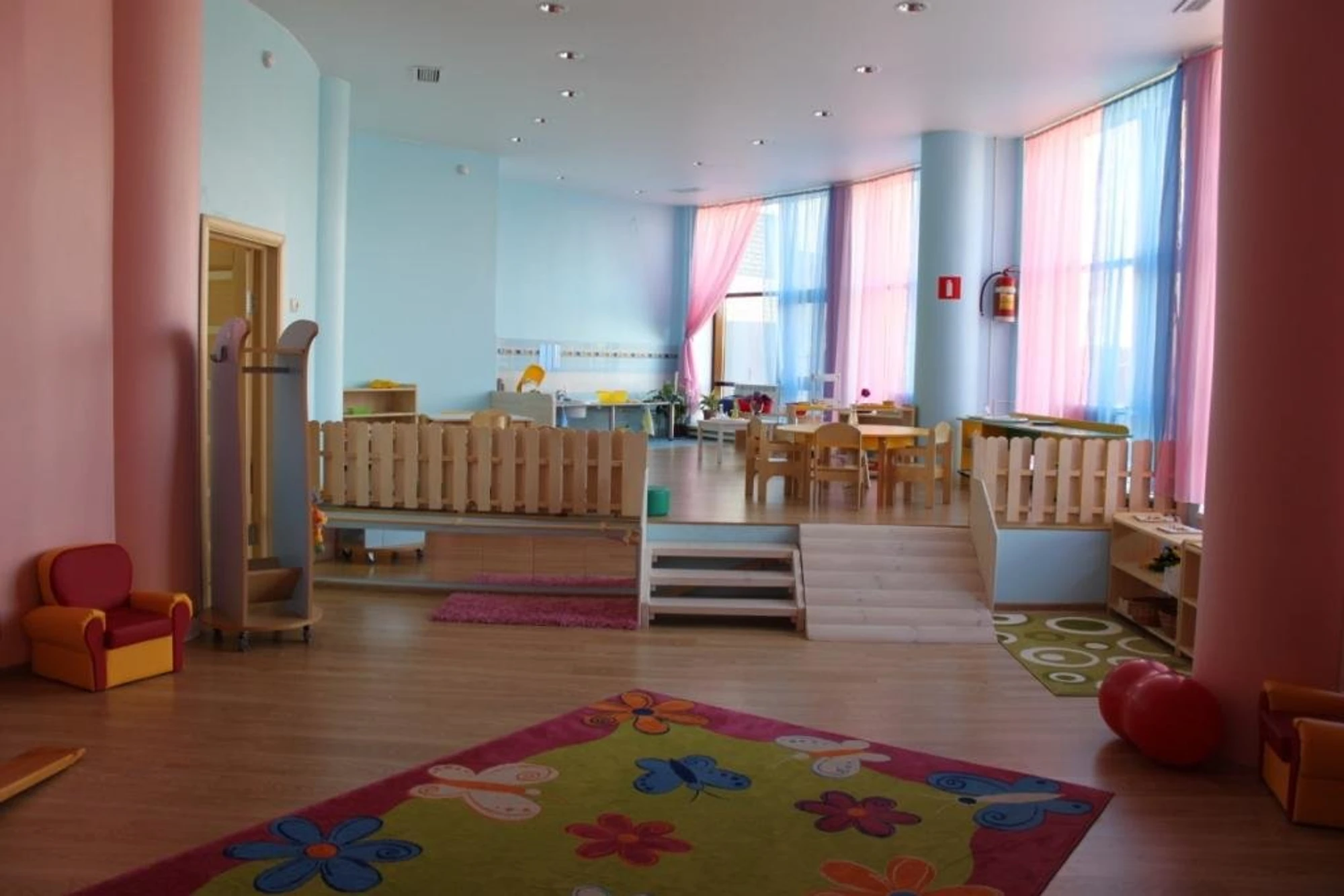 Семейный центр Детство (Детский сад )