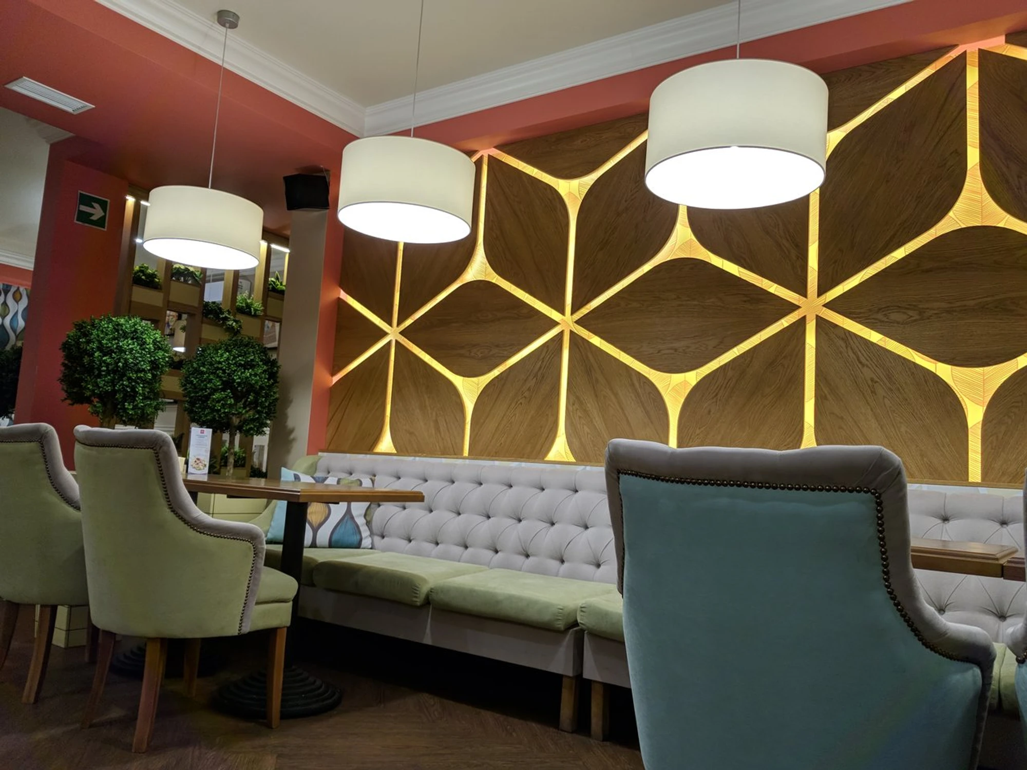 Своя компания (Ресторан )