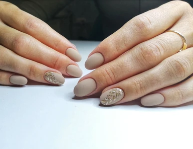 Анастасия (Ногтевая студия)