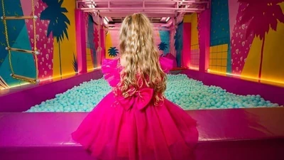 Детский день рождения с тарифом "МЕДИУМ" в "Smile Park" на ВДНХ