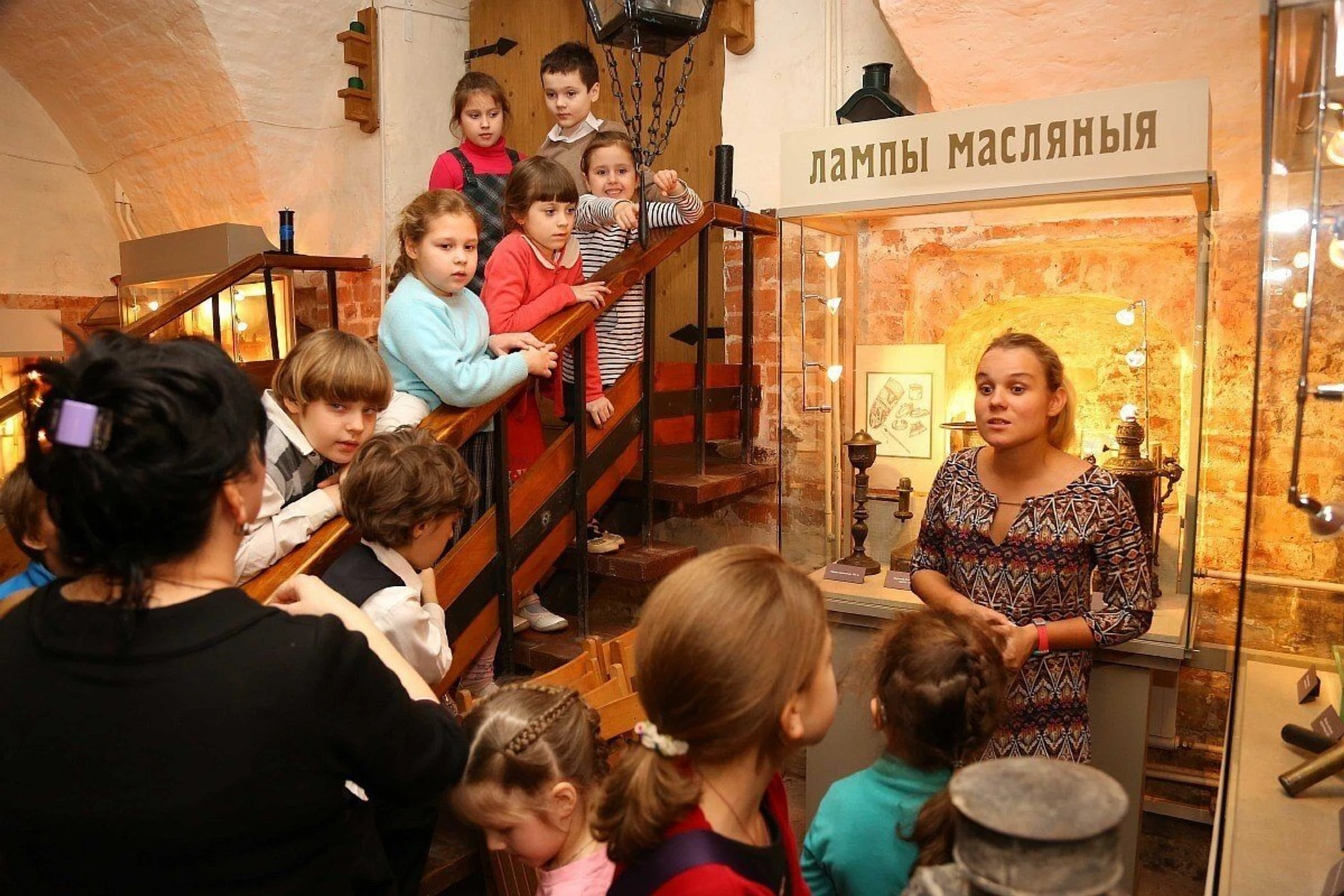 Новогодняя программа "Ёлочка для ёжика" в музее "Огни Москвы"