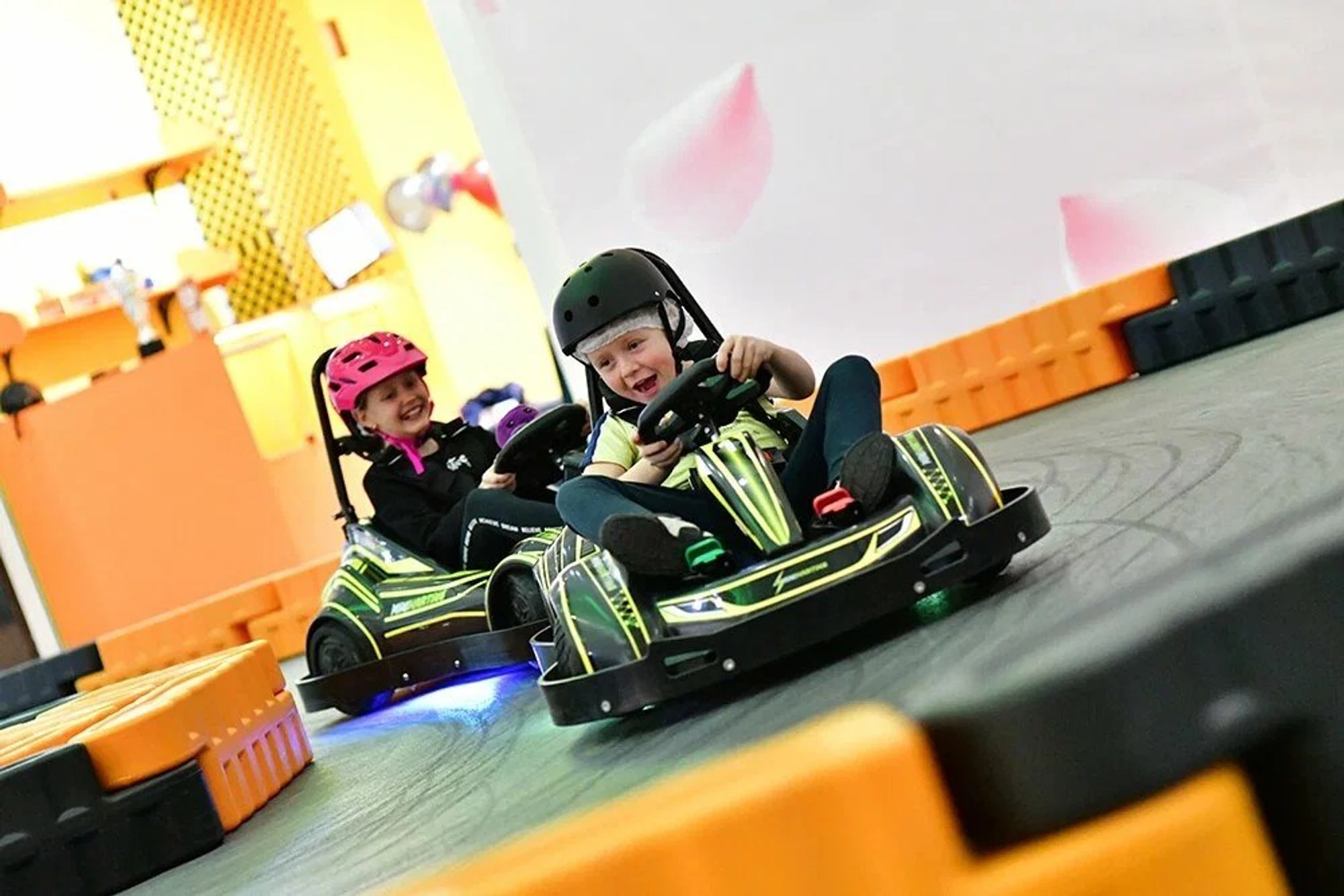 СЕМЕЙНЫЙ КАРТИНГ КЛУБ  "MINIKARTING"