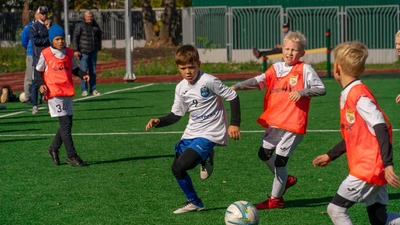 Футбольная школа ЮНИОН в Заречном, бассейн «Нептун»