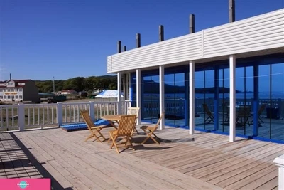 "Мыс Крутой", база отдыха с детским городком и летним рестораном в бухте Лазурная, Владивосток