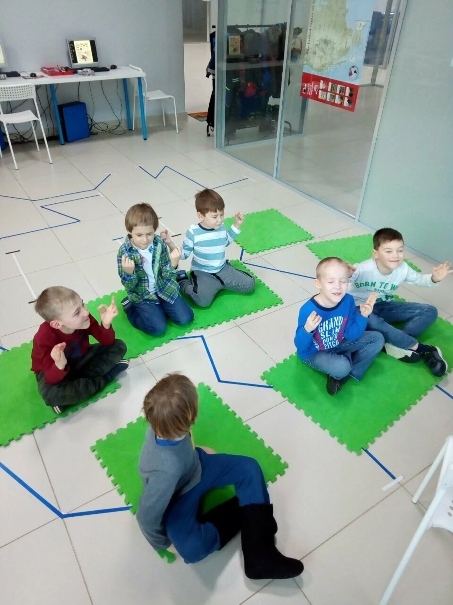 AiRoboLab - школа робототехники и искусственного интеллекта (Дополнительное образование )