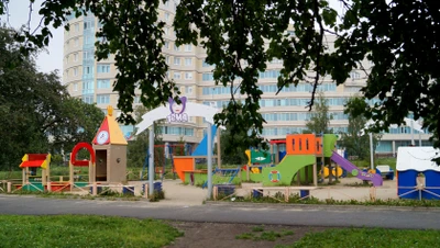 Детская площадка "Тёма", сквер им. А. Канделя (ул. Николая Никонова)