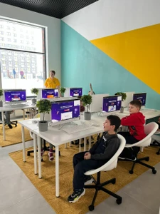 KIBERone (Компьютерные курсы )