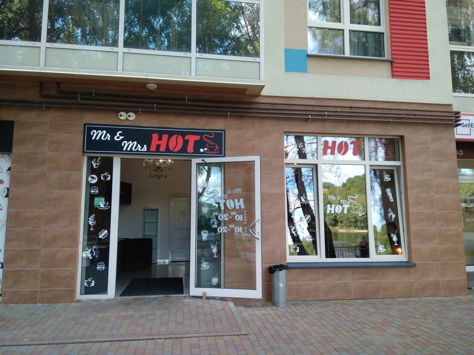 Mr. & Mrs. Hot (Кофейня)