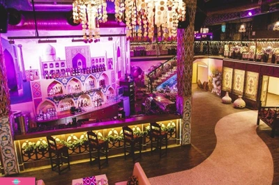 "Восток", ресторан с детской комнатой, Самара 