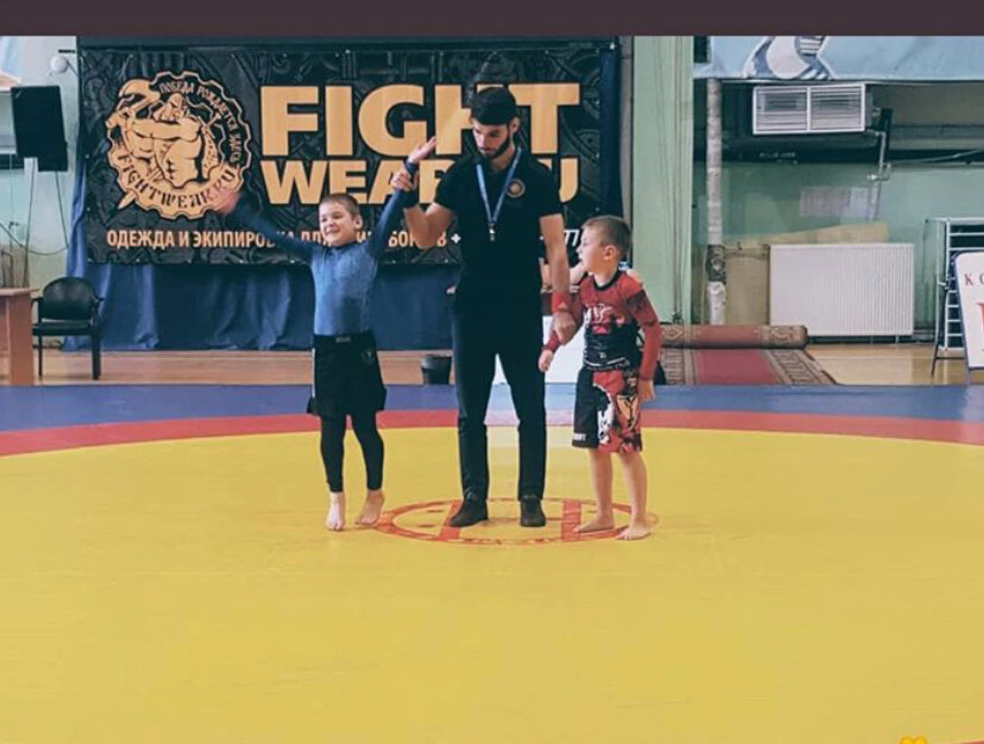 Fight Club Ground And Pound (Спортивная школа )