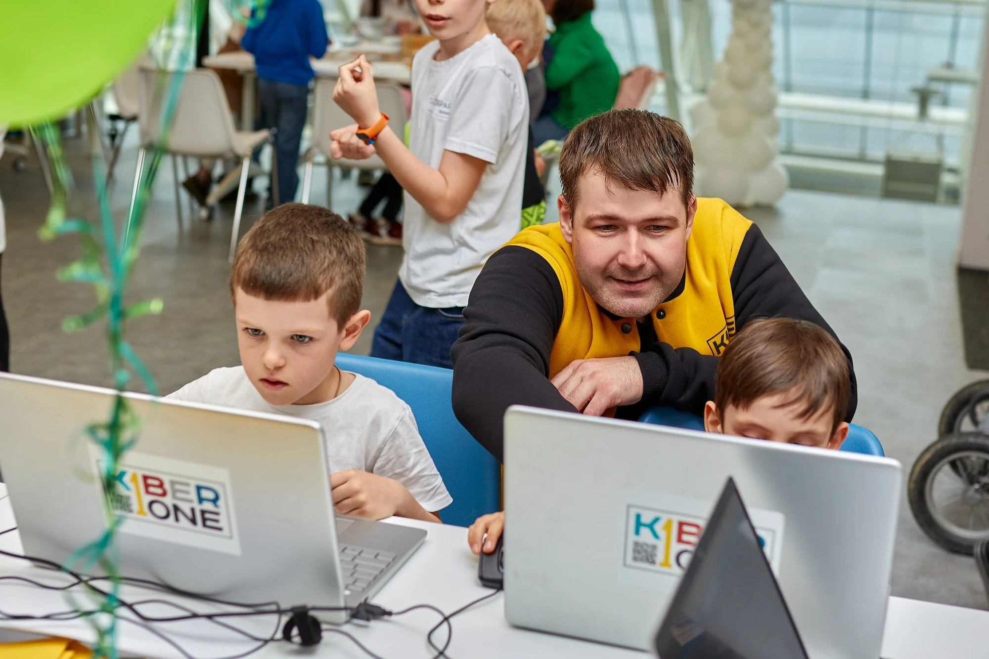 Скидка на абонемент для новых учеников на месяц занятий в KiberOne