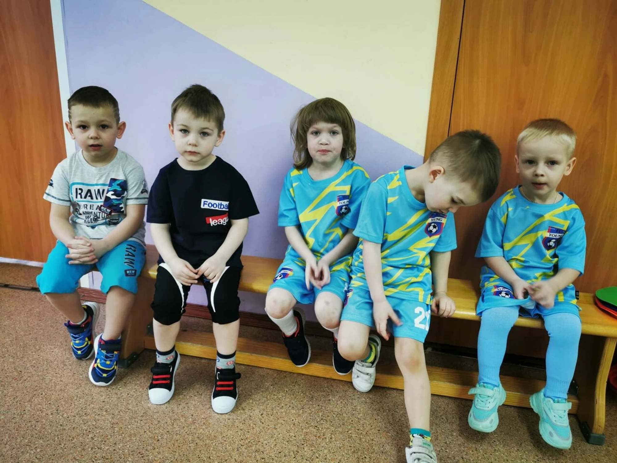 Футбольная школа Young (Спортивный клуб, секция )